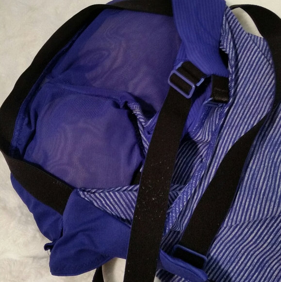 Lululemon Athletica Swift Tank Top 6 Blue Striped - Picture 7 of 8